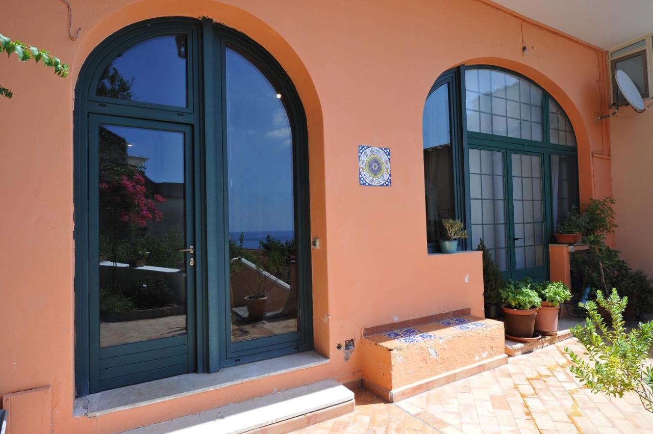 Casa Patty...Breath-taking view! Appartement Positano Buitenkant foto