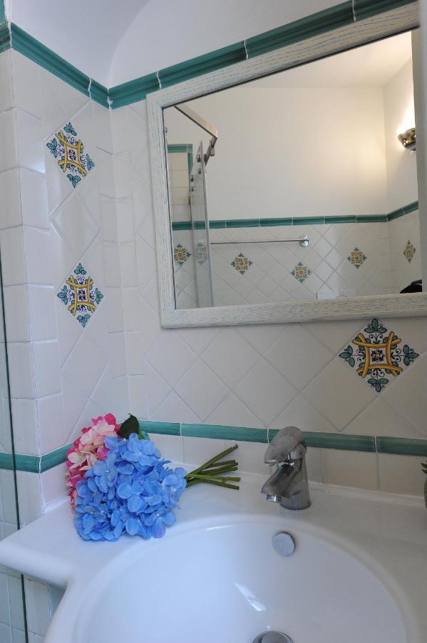 Casa Patty...Breath-taking view! Appartement Positano Buitenkant foto